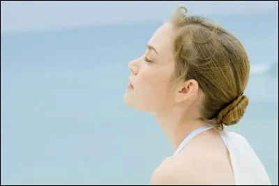 Cette femme respire la"______".