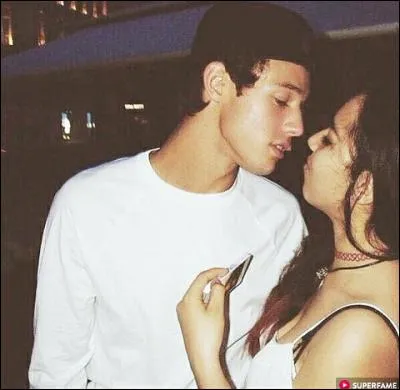 Qui est sa petite-amie ?