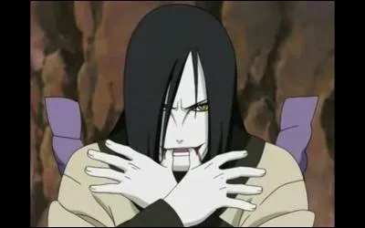 Quand Naruto se bat contre Orochimaru combien a-t-il de queues ?