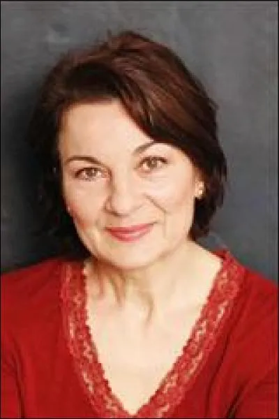 Combien de rôles joue Jocelyne Sand ?