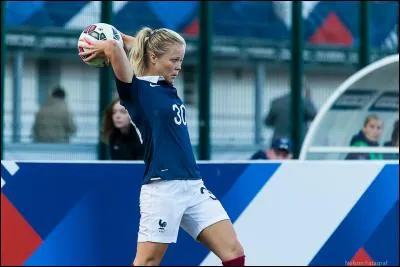 Qui est cette Bleue ?