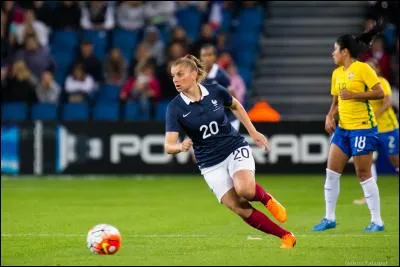 Qui est cette Bleue ?