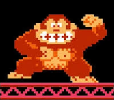 Qui a commencé sa carrière en lançant des tonneaux sur un plombier ?