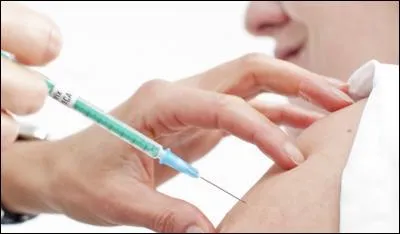 Quels sont les vaccins obligatoires ? Cochez l'intrus.