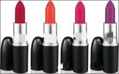 Et pour terminer, les filles, ce rouge à lèvres est de la marque :
