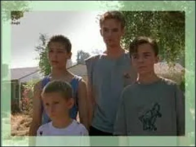 Comment s'appellent les frères de Malcolm ?