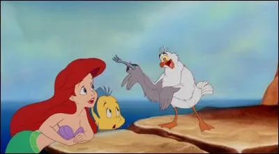 Eurêka examina le sac d'objets trouvés. Ils étaient, selon lui, très rares et follement originaux. D'après lui, il n'y a pas l'ombre d'un doute, il y a dans le sac :