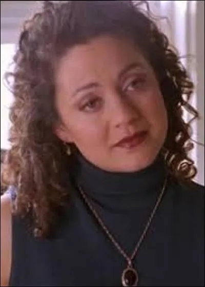 Dans quelle saison meurt-elle ?