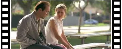 Dans quel film de 2003 Roy Waller (Nicolas Cage), un escroc envahit par un trouble de la personnalité, fait-il équipe avec sa fille dont il vient de faire la connaissance ?