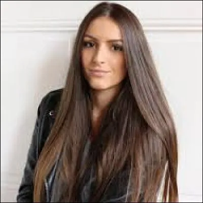 La meilleure amie de Marie Lopez fait aussi des vidéos beauté, c'est...