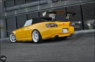 Quelle est cette voiture ?