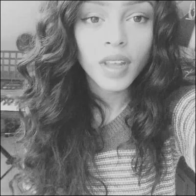 Comment s'appelle cette jeune chanteuse, âgée de 15 ans ?