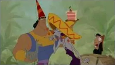 Pacha se dévoilait au grand jour. Depuis le début il voulait me garder avec lui dans son village pour ne pas que je construise ma piscine. Après lui avoir dit de s'en aller, je courus rejoindre Kronk et Yzma, mais c'est alors que j'ai entendu cette dernière dire :