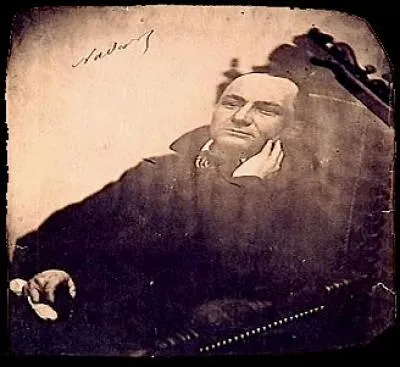 Pour quel poète l'âme voyageait-elle sur le parfum ?