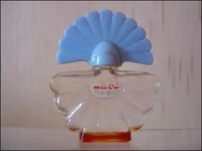 De quoi garde-t-on le parfum quand on pense au passé heureux ?