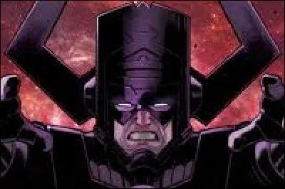 Comment Galactus, l'ennemi suprême des Quatre Fantastiques, est-il surnommé ?