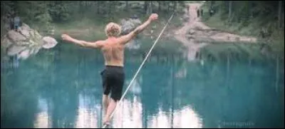 Les danseurs de corde ont de lointains ancêtres. En effet en Egypte antique il y avait déjà des funambules.