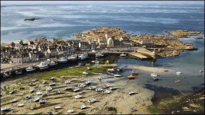 Dans quel département êtes-vous si vous faites un séjour dans le beau village de Barfleur où Mathilde fit construire pour son mari Guillaume le drakkar "Mora" qui partit en 1066 à la conquête de l'Angleterre ?
