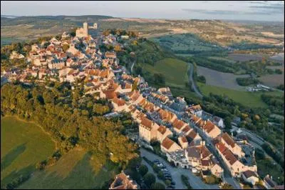 Dans quel département aurez-vous le loisir de contempler l'inoubliable village de Vézelay coiffé de la merveilleuse basilique Sainte-Madeleine ?