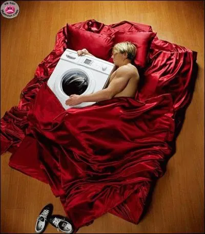 Qui chante "L'amour à la machine" ?