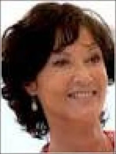 Quel est le nom de famille de Nadia ?