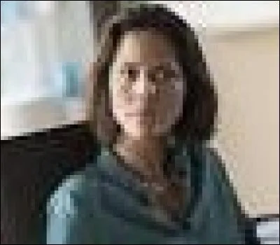 Comment se prénomme cette jeune femme qui a rejoint l'équipe de Martin ?