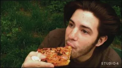 Raph allait manger cette pointe de pizza. D'où vient-elle ?