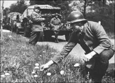 Pendant la Seconde Guerre mondiale, l'Angleterre était en conflit avec un autre pays.