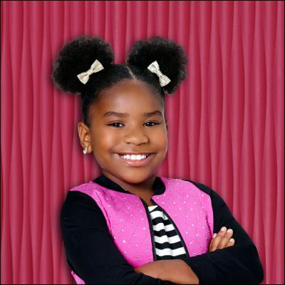 Comment s'appelle cette fille ?