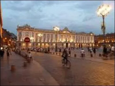 À l'intérieur de quelle région trouve-t-on la ville de Toulouse ?