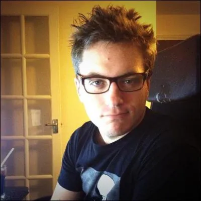 Comment s'appelle l'émission dans laquelle ZeratoR a dévoilé une grande partie de sa vie ?