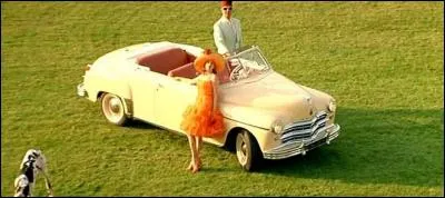 Dans "Le Parfum d'Yvonne", comment le dogue allemand d'Yvonne se nomme-t-il ?