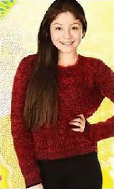 De quelle couleur les cheveux de Luna sont-ils ?