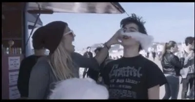 Comment s'appelle cette chanson ?