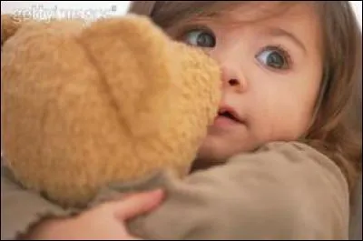 Complétez les paroles d'Alain Souchon : "La p'tite Bill, elle est malade/ Elle a besoin..."