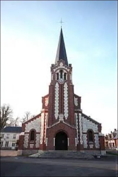 Voici l'église Saint-Nicolas, dans la commune Ardennaise du Thour. Elle se situe en région ...