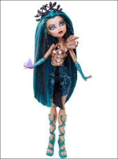 Quelle goule de "Monster High" se retrouve aussi à Boo York avec Nefera ?
