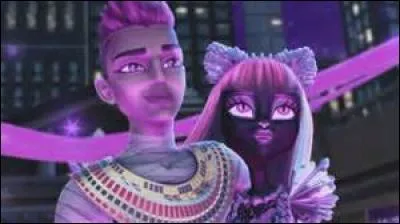 Auprès de qui Catty trouve-t-elle son style ?