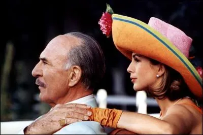 "Le Parfum d'Yvonne" est un film de Patrick Modiano.