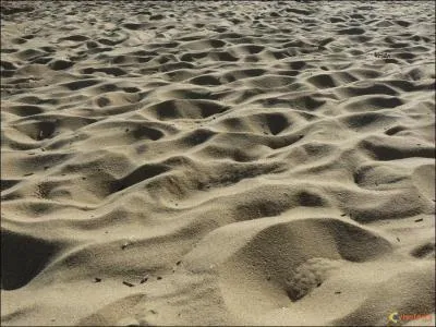 A combien de degrs doit-on chauffer le sable pour en faire du verre ?