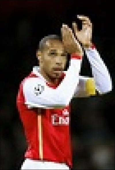 Qui est le meilleur buteur de la Premier League 2014-2015 ?