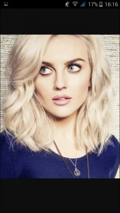 Comment s'appelle cette fille ?