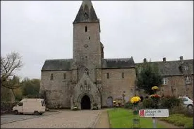 Nous partons en Normandie, &agrave; Lonlay-l'Abbaye. Village de l'arrondissement d'Alen&ccedil;on, il se trouve dans le d&eacute;partement ...