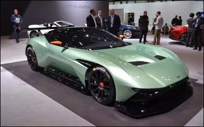 Comment s'appelle cette Aston Martin ?