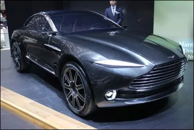 Comment s'appelle ce concept de SUV électrique d'Aston Martin ?