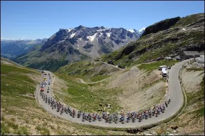 Journaliste passionné de cyclisme il aimait commenter le Tour de France !