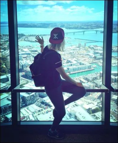 Comment se nomment ses bonnes amies qui jouent dans le latté chaud ?