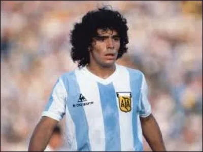 Avec combien de buts Diego Maradona a-t-il terminé meilleur buteur du championnat italien en 1988 ?