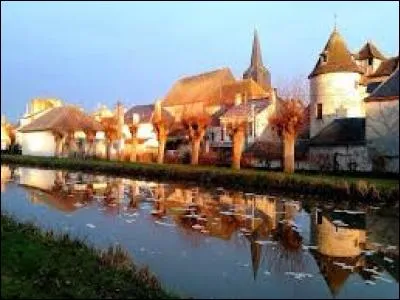 Nous partons à la découverte de Mennetou-sur-Cher. Cité médiévale du Centre-Val-de-Loire, elle se trouve dans le département ...