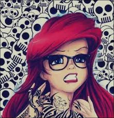 Qui est cette totale gothique ?